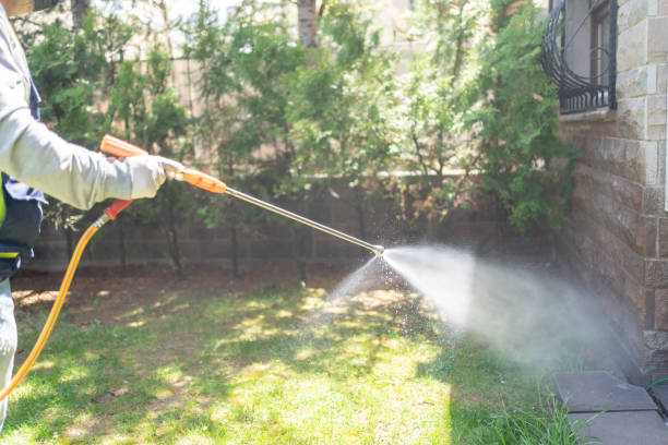 Pest Control Cost in Holcom, KS